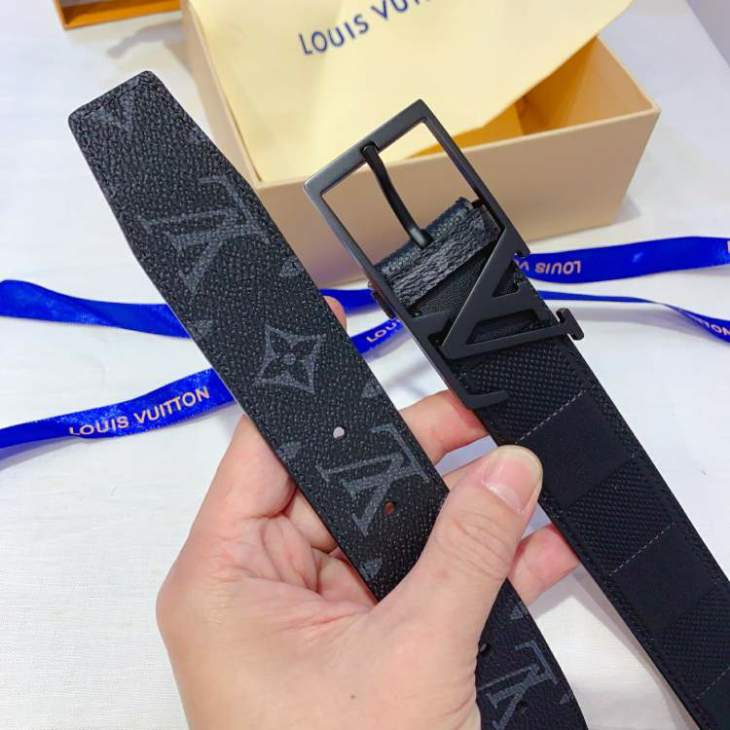 Picture of Louis Vuitton Belts _SKUfw220371500fw
